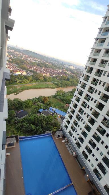 Hidayah Homestay Near Ukm And Ktm Station With High Speed Wifi - Pool & River View Бангі Екстер'єр фото
