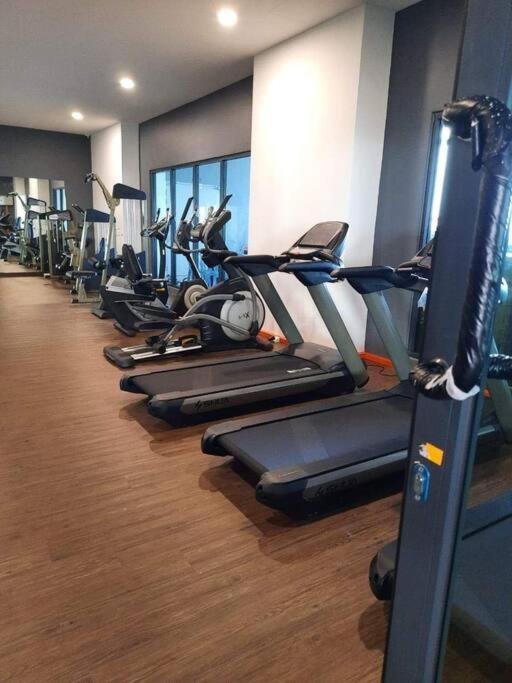 Hidayah Homestay Near Ukm And Ktm Station With High Speed Wifi - Pool & River View Бангі Екстер'єр фото