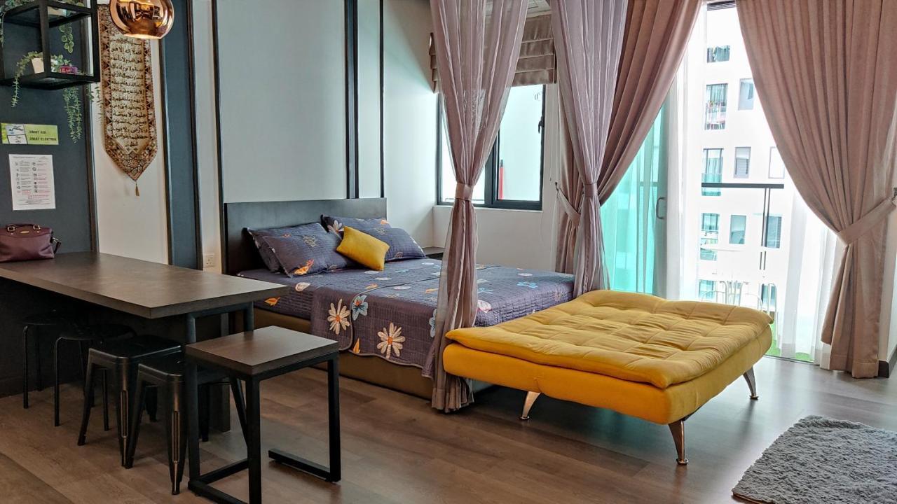 Hidayah Homestay Near Ukm And Ktm Station With High Speed Wifi - Pool & River View Бангі Екстер'єр фото