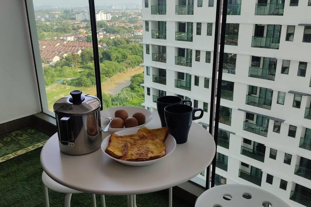 Hidayah Homestay Near Ukm And Ktm Station With High Speed Wifi - Pool & River View Бангі Екстер'єр фото